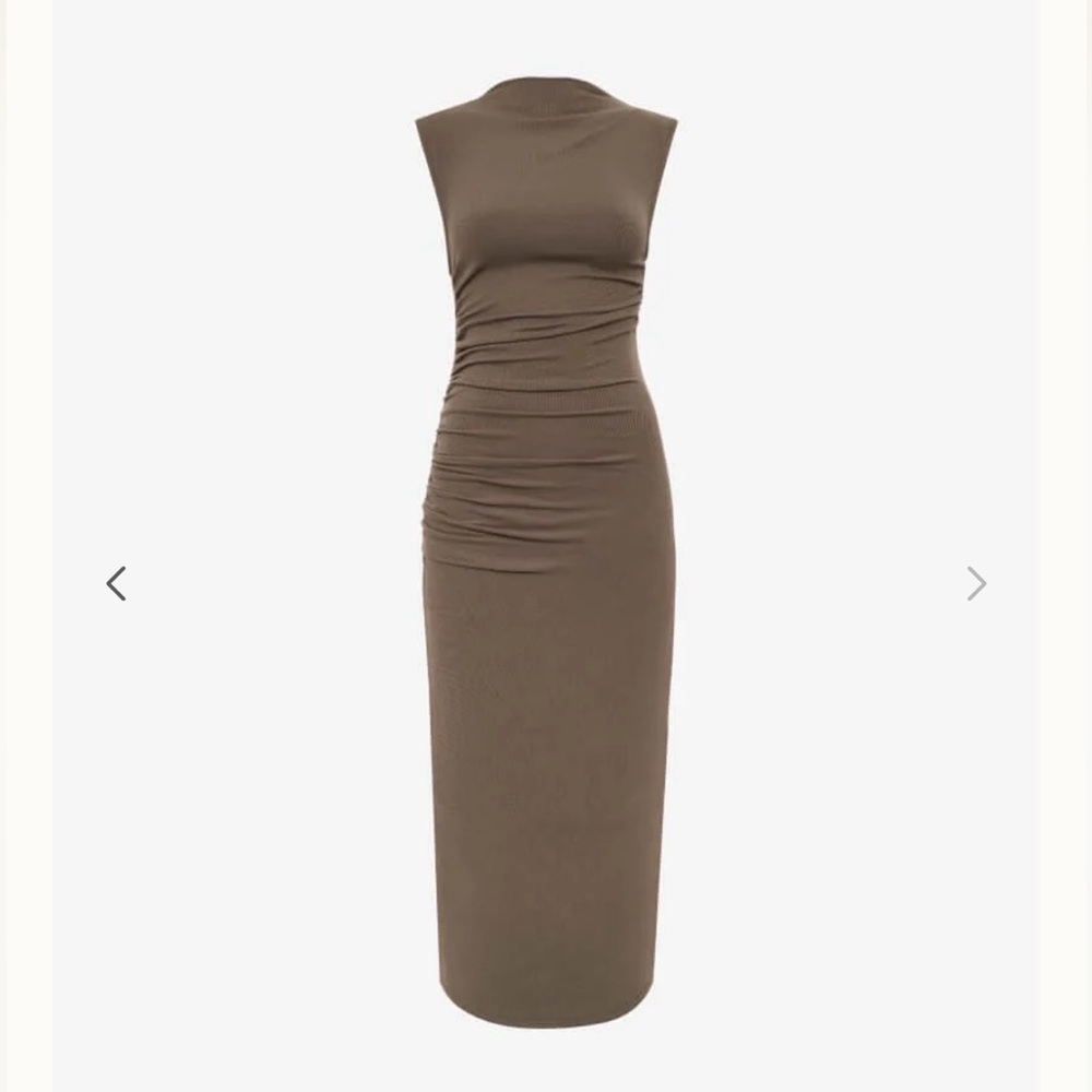 RUMORED Contour Ribbed Midi Dress